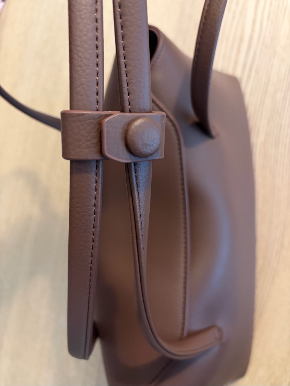 Freja Chrystie Bag in Espresso - Picture 9 of 11